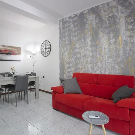 Di Lecco - Parcheggio Gratuito - Stazione Ferroviaria Apartment Calolziocorte